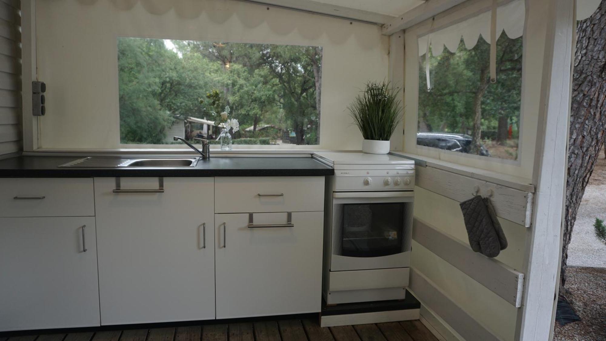 Chalets Met Buitenkeuken Op Camping Lei Suves - Joycasa Roquebrune-sur Argens Esterno foto
