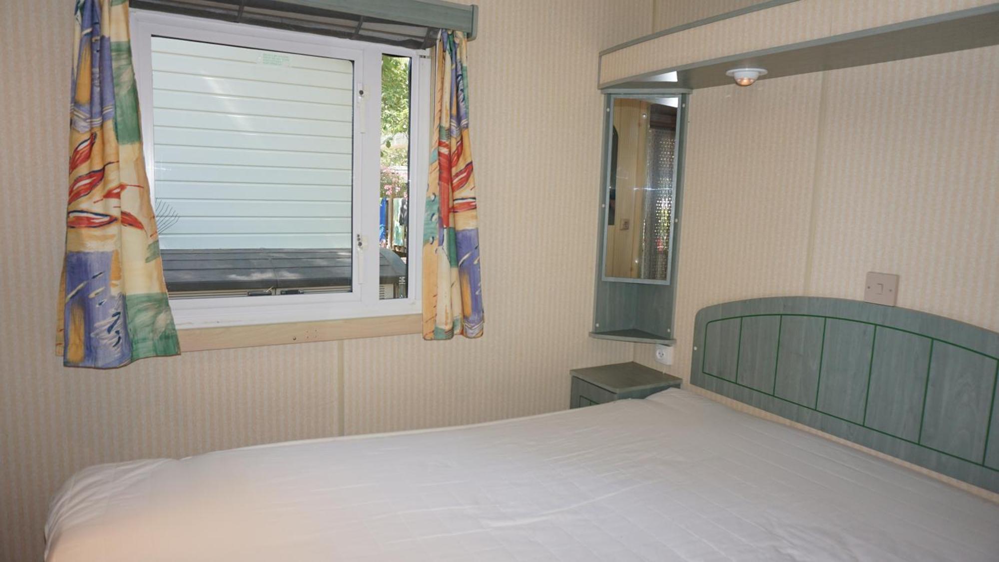 Chalets Met Buitenkeuken Op Camping Lei Suves - Joycasa Roquebrune-sur Argens Camera foto